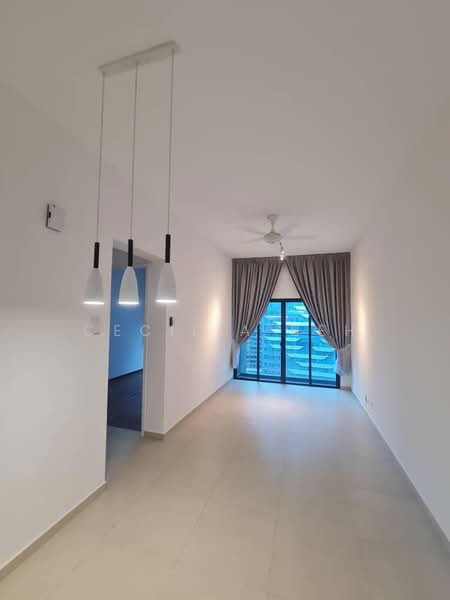 Kediaman Servis untuk Dijual di Reizz Residence - Cecilia Beh - Living Room - PropertyGuru.com.my
