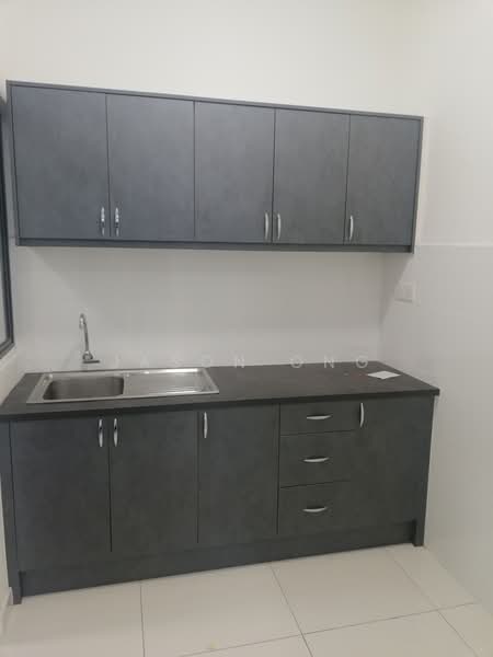 Servis Apartment untuk Dijual di Seasons Garden Residences - Jason Ong - Kitchen - PropertyGuru.com.my
