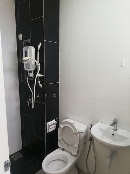 Servis Apartment untuk Dijual di Seasons Garden Residences - Jason Ong - Bathroom - PropertyGuru.com.my
