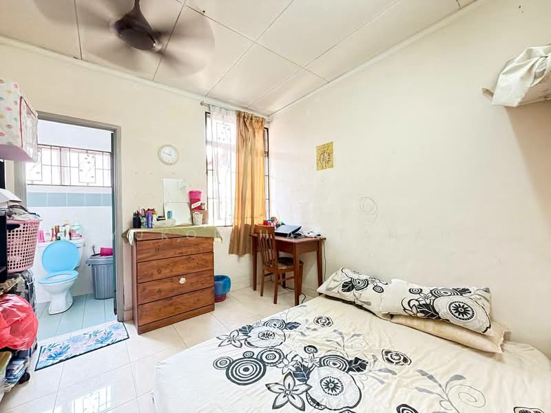 2-storey Terraced House for Sale in Shah Alam (Selangor) - Syukor Hartanah - Bedroom - PropertyGuru.com.my