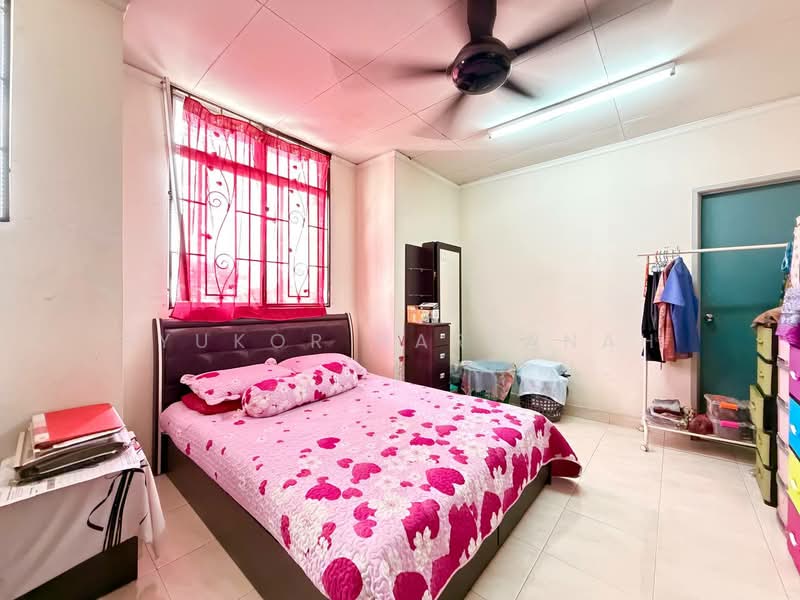 2-storey Terraced House for Sale in Shah Alam (Selangor) - Syukor Hartanah - Bedroom - PropertyGuru.com.my
