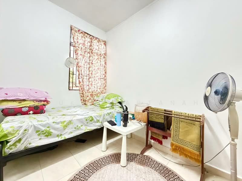 2-storey Terraced House for Sale in Shah Alam (Selangor) - Syukor Hartanah - Bedroom - PropertyGuru.com.my