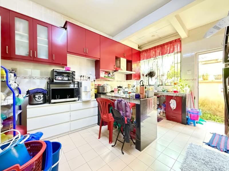 2-storey Terraced House for Sale in Shah Alam (Selangor) - Syukor Hartanah - Kitchen - PropertyGuru.com.my
