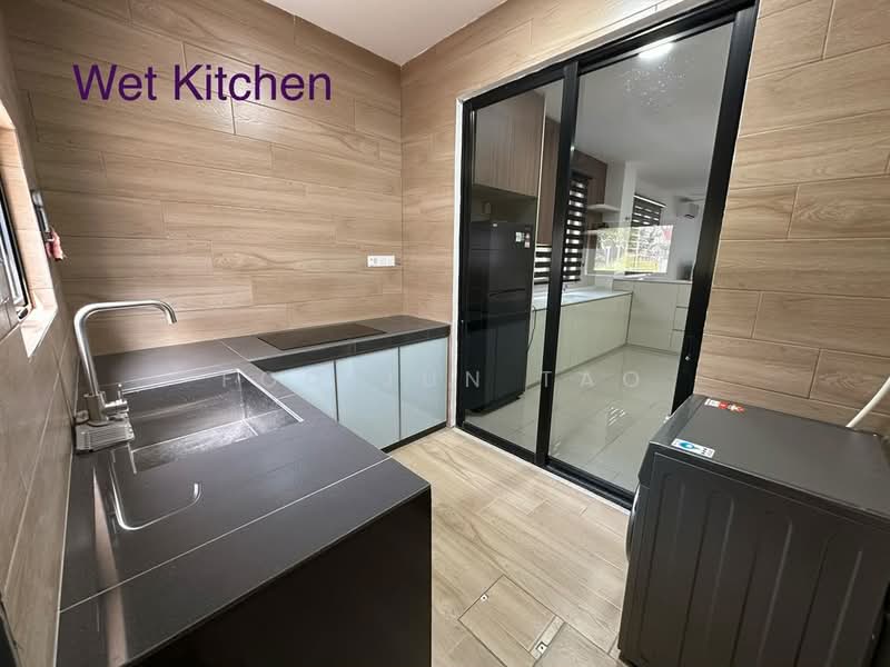 Rumah Teres 2-Tingkat untuk Disewa di Bandar Dato Onn (Tebrau) - Foo Jun Tao - Kitchen - PropertyGuru.com.my