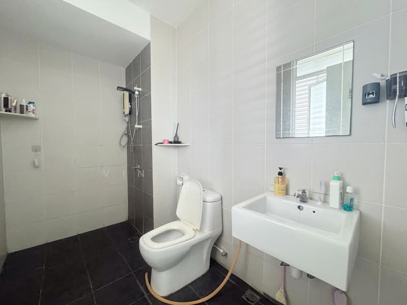Kondominium untuk Dijual di Arena Residence - Vincent Ooi - Bathroom - PropertyGuru.com.my