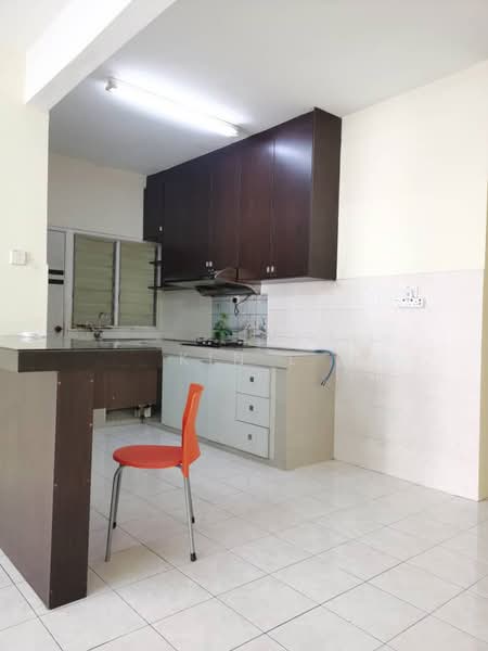 Kondominium untuk Dijual di Platinum Hill PV 5 - Kin L - Kitchen - PropertyGuru.com.my