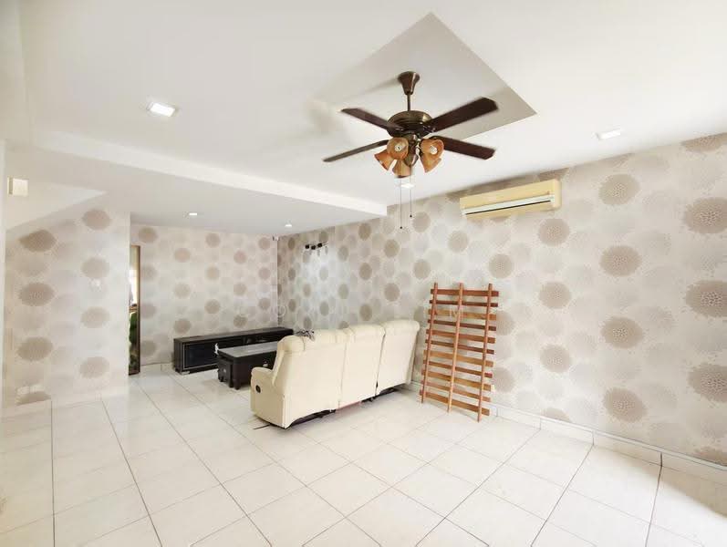 Terraced House for Sale in Taman Seri Minang (Cheras) - Coyi Lim - Living Room - PropertyGuru.com.my
