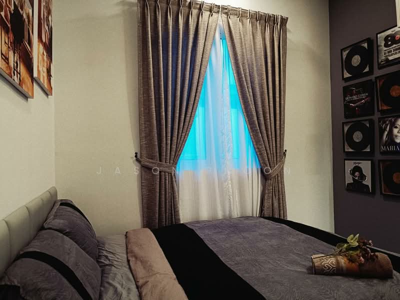 Condominium for Sale at QuayWest Residence - Jason Phoon - Bedroom - PropertyGuru.com.my