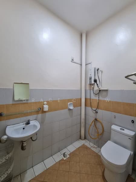 1-storey Terraced House for Rent in Austin Crest (Johor Bahru) - Grace Chiew - Bathroom - PropertyGuru.com.my