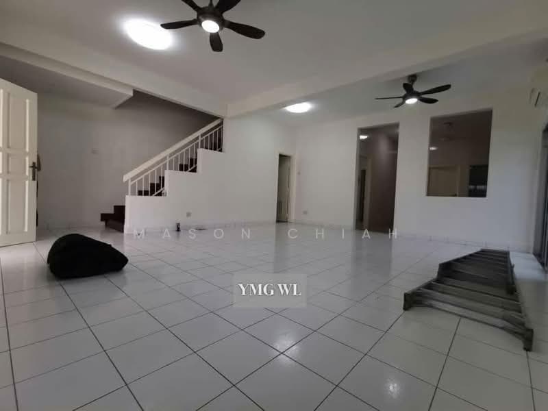 2-storey Terraced House for Sale in Bandar Botanic (Klang) - Mason Chiah - Living Room - PropertyGuru.com.my