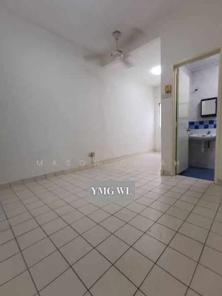 2-storey Terraced House for Sale in Bandar Botanic (Klang) - Mason Chiah - Living Room - PropertyGuru.com.my