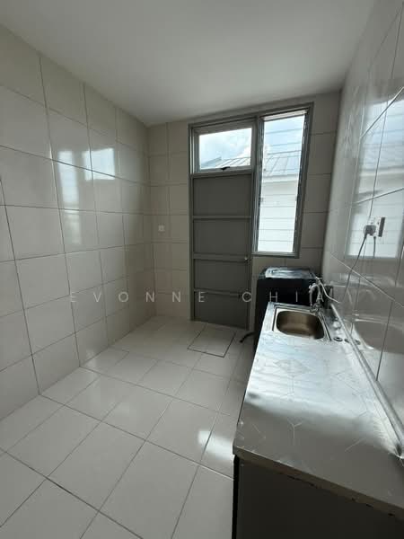 Terraced House for Rent in Johor Bahru (Johor) - Evonne Chia - Kitchen - PropertyGuru.com.my
