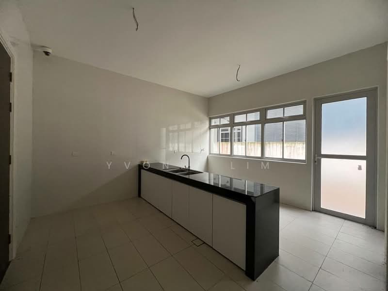 Semi-Detached House for Sale in Taman Ekoflora (Johor Bahru) - Yvonne Lim - Kitchen - PropertyGuru.com.my