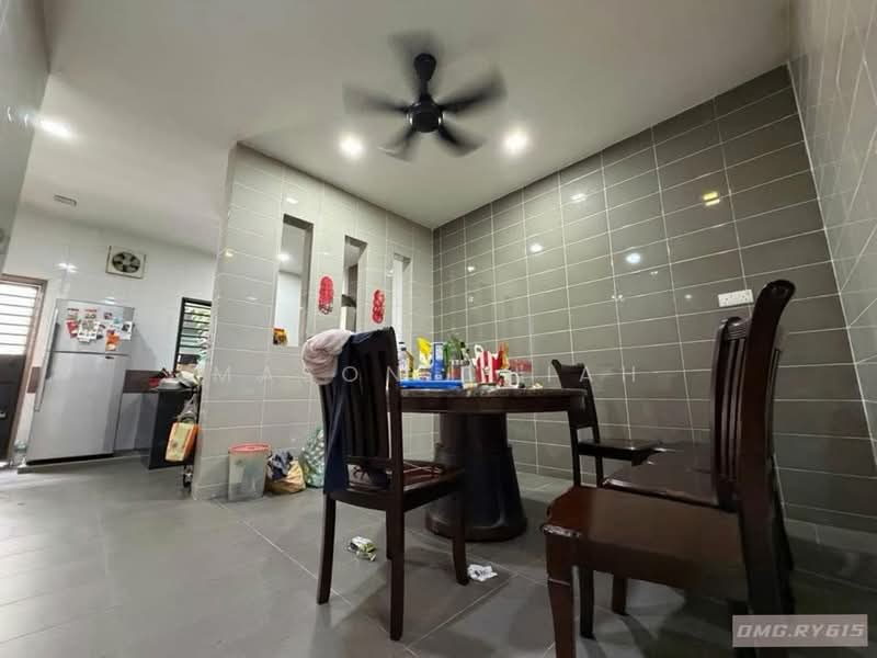 Rumah Teres 2-Tingkat untuk Dijual di Kota Bayuemas (Klang) - Mason Chiah - Dining Room - PropertyGuru.com.my