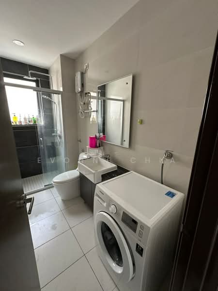Kondominium untuk Disewa di Bay Point @ Country Garden Danga Bay - Evonne Chia - Bathroom - PropertyGuru.com.my