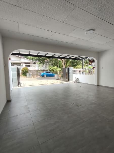Rumah Teres 1-Tingkat untuk Dijual di Taman Dato Penggawa Barat (Tampoi) - Marcus Tey - Entrance - PropertyGuru.com.my