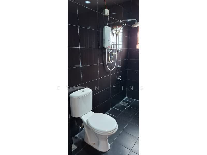 Rumah Teres 2-Tingkat untuk Dijual di Denai Alam (Shah Alam) - Ethan Ting - Bathroom - PropertyGuru.com.my