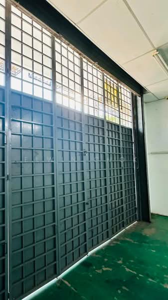 Terrace Factory for Rent in Taman Klang Jaya (Klang) - Elwin Chok - Entrance - PropertyGuru.com.my