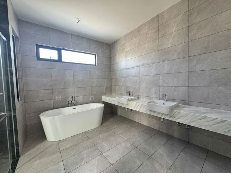 Rumah Berkembar untuk Dijual di Bandar Tropicana Aman (Telok Panglima Garang) - Mason Chiah - PropertyGuru.com.my