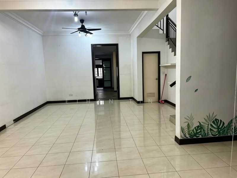Rumah Teres 2 Tingkat untuk Dijual di Shah Alam (Selangor) - Ethan Ting - Living Room - PropertyGuru.com.my