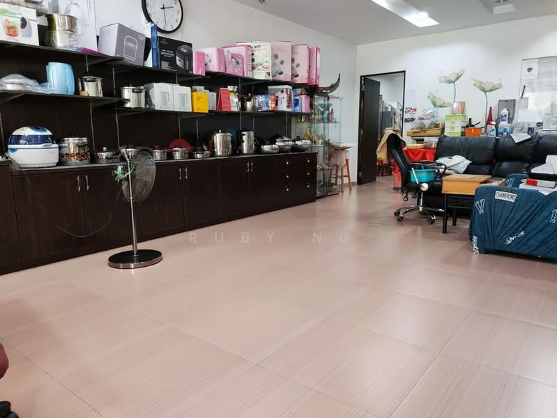 Shop / Office for Rent in Bandar Botanic (Klang) - Ruby Ng - Living Room - PropertyGuru.com.my