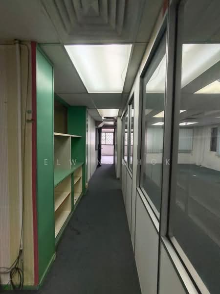 Shop / Office for Rent in Klang (Selangor) - Elwin Chok - Corridor - PropertyGuru.com.my