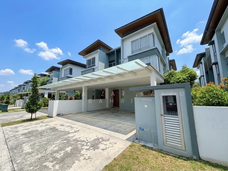 Semi-Detached House for Sale in Tropicana Heights (Kajang) - Mohd Aizat Saiful Bahri - Exterior - PropertyGuru.com.my