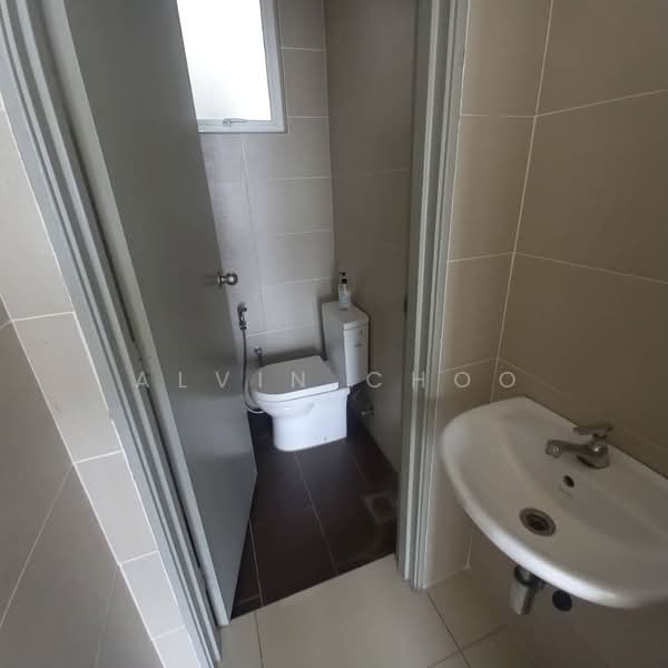 Kondominium untuk Disewa di 7 Tree Seven Residence - Alvin Choo - Bathroom - PropertyGuru.com.my