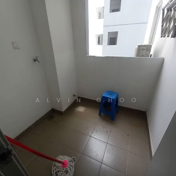 Kondominium untuk Disewa di 7 Tree Seven Residence - Alvin Choo - Balcony - PropertyGuru.com.my
