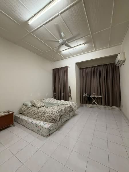 2-storey Terraced House for Sale in Taman Desa Cemerlang (Ulu Tiram) - Jayden Ng - Bedroom - PropertyGuru.com.my