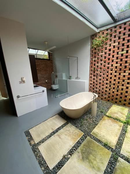 Rumah Banglo untuk Dijual di Leisure Farm (Gelang Patah) - Carrien Siow - PropertyGuru.com.my