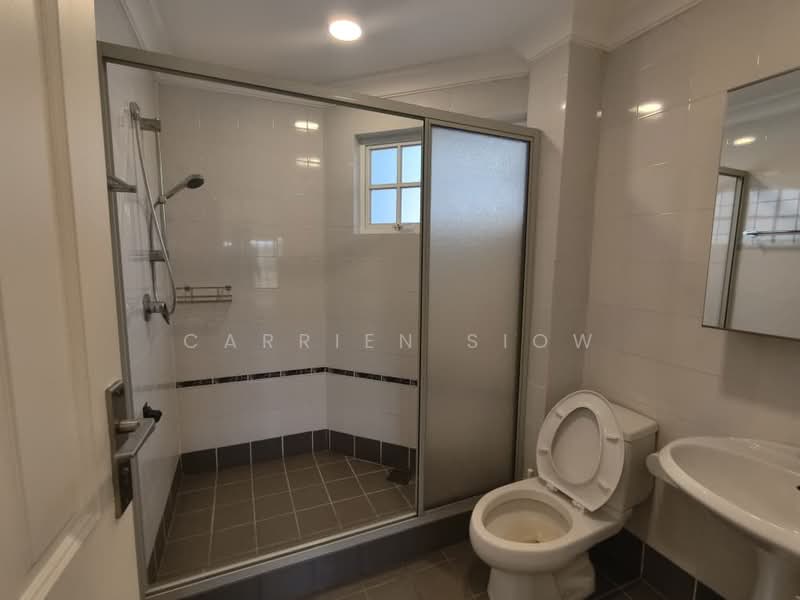 Rumah Banglo untuk Dijual di Leisure Farm (Gelang Patah) - Carrien Siow - Bathroom - PropertyGuru.com.my