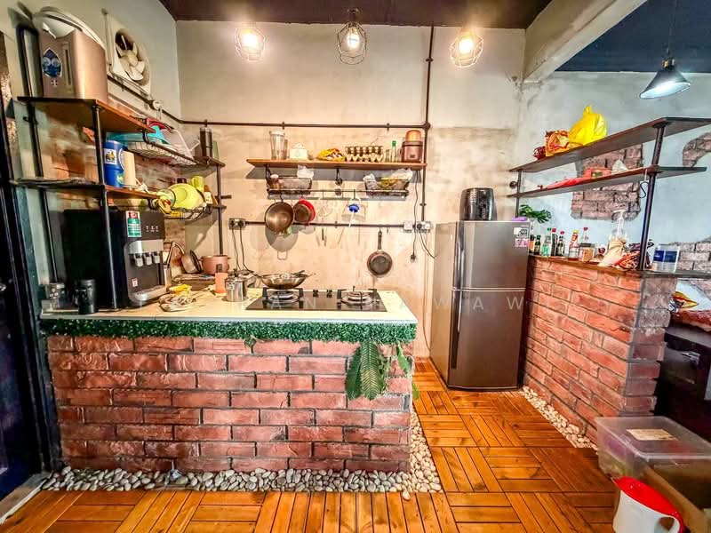 Condominium for Sale at Sri Mahligai Condominium & Townhouse - Fauran Nawawi - Kitchen - PropertyGuru.com.my