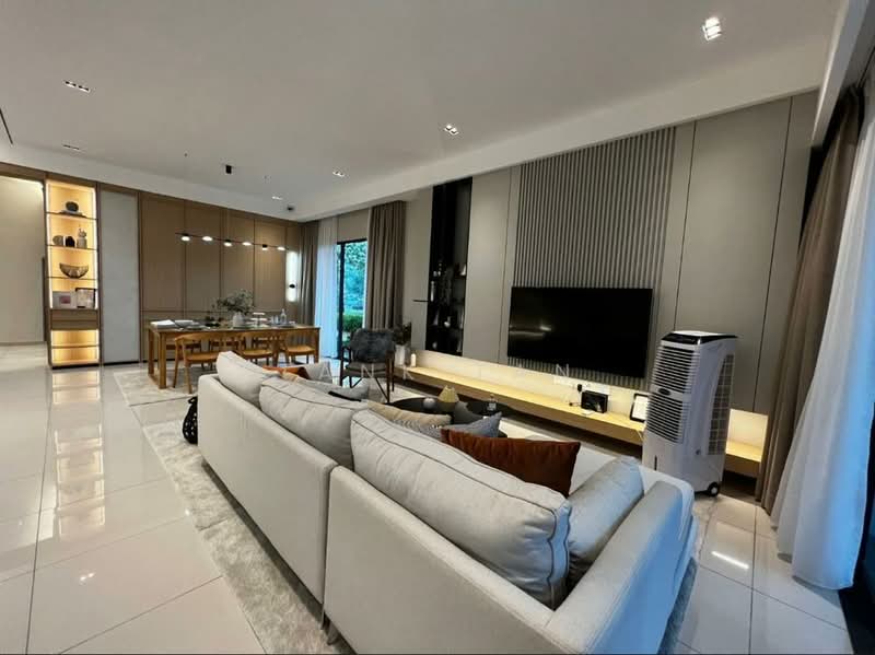 2-storey Terraced House for Sale in Shah Alam (Selangor) - Tank Tan - Living Room - PropertyGuru.com.my