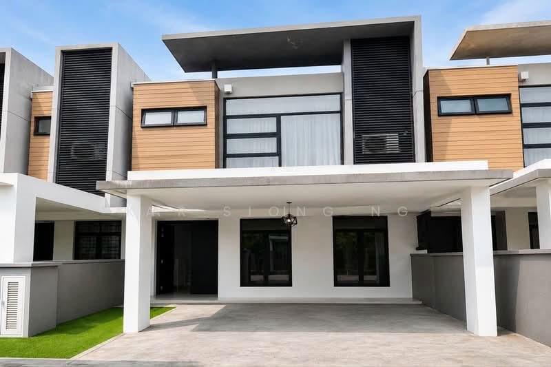 Rumah Teres untuk Dijual di Shah Alam (Selangor) - Kar Siong Ng - Exterior - PropertyGuru.com.my