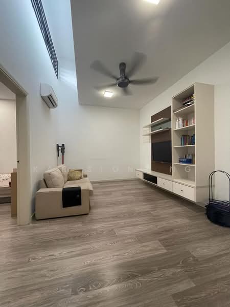 Rumah Teres untuk Dijual di Shah Alam (Selangor) - Kar Siong Ng - Living Room - PropertyGuru.com.my