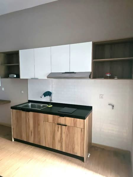Kondominium untuk Disewa di Mahkota Valley @ Indera Mahkota - Shik . - Kitchen - PropertyGuru.com.my