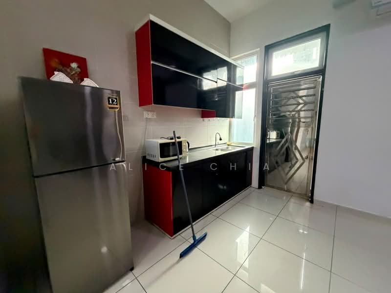 Rumah Kluster untuk Dijual di Austin Heights (Tebrau) - Alice Chia - Kitchen - PropertyGuru.com.my