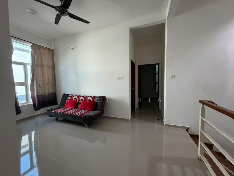 Rumah Kluster untuk Dijual di Austin Heights (Tebrau) - Alice Chia - Living Room - PropertyGuru.com.my