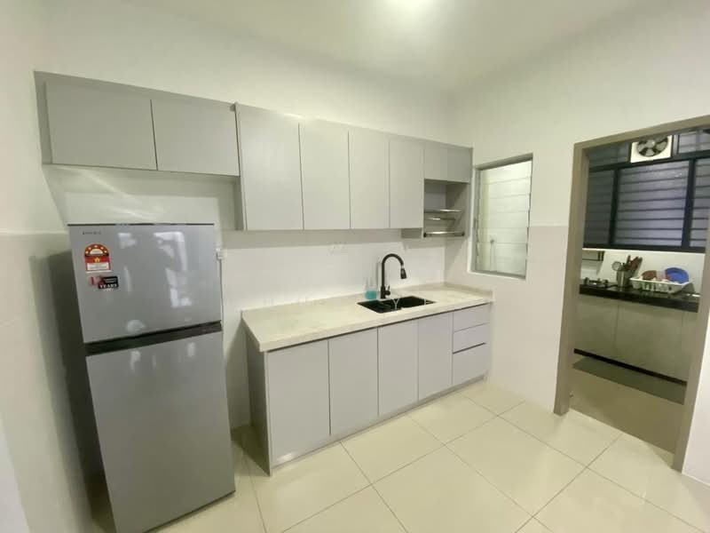 Condominium for Rent at Platinum Splendor Residence - Chun Yee - Kitchen - PropertyGuru.com.my