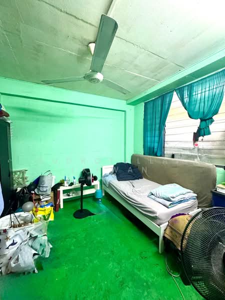 Flat for Sale at Seksyen 1 Wangsa Maju Flat Block C - Gudrotullah Ikhwan - Bedroom - PropertyGuru.com.my