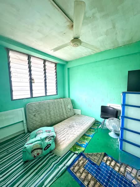 Flat for Sale at Seksyen 1 Wangsa Maju Flat Block C - Gudrotullah Ikhwan - Bedroom - PropertyGuru.com.my