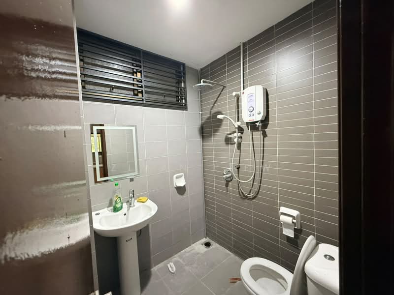Servis Apartment untuk Dijual di Palazio - Ziyan Liew - Bathroom - PropertyGuru.com.my