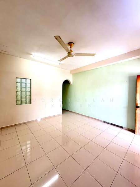 Rumah Teres 2-Tingkat untuk Dijual di Taman Melawati (Ulu Kelang) - Gudrotullah Ikhwan - Living Room - PropertyGuru.com.my