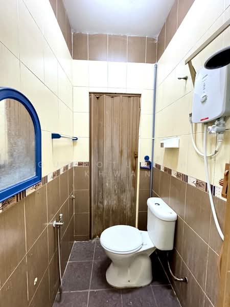 Rumah Teres 2-Tingkat untuk Dijual di Taman Melawati (Ulu Kelang) - Gudrotullah Ikhwan - Bathroom - PropertyGuru.com.my
