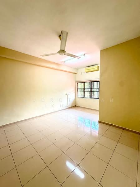 Rumah Teres 2-Tingkat untuk Dijual di Taman Melawati (Ulu Kelang) - Gudrotullah Ikhwan - Interior - PropertyGuru.com.my