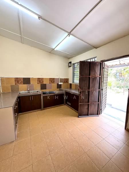 Rumah Teres 2-Tingkat untuk Dijual di Taman Melawati (Ulu Kelang) - Gudrotullah Ikhwan - Kitchen - PropertyGuru.com.my