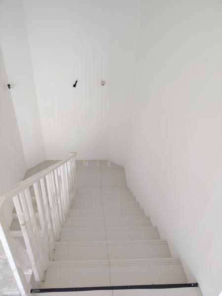Rumah Berkembar untuk Dijual di Setia Ecohill (Semenyih) - Janie Lee - Stairwell - PropertyGuru.com.my