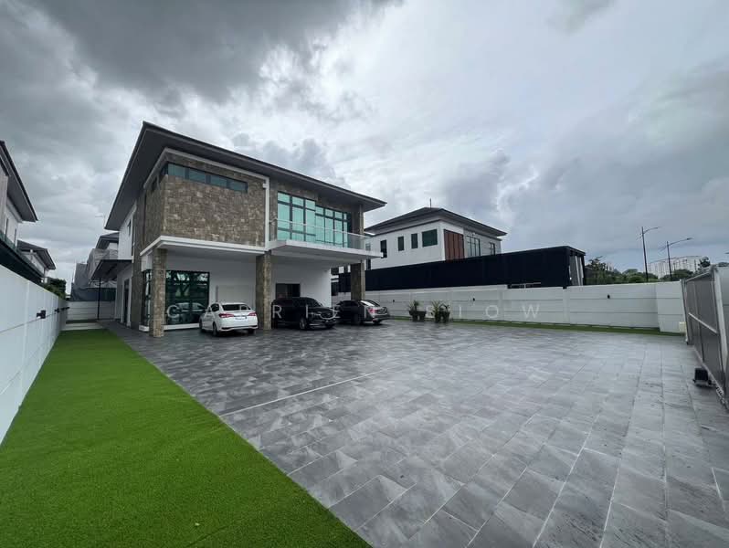 Bungalow House for Sale in Setia Tropika (Johor Bahru) - Carrien Siow - Exterior - PropertyGuru.com.my