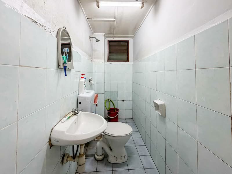 Apartment for Sale at Prima Court - Gudrotullah Ikhwan - Bathroom - PropertyGuru.com.my